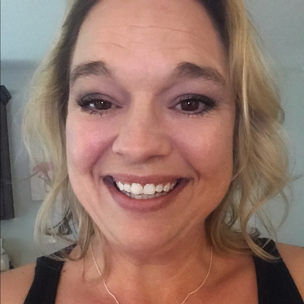 Meet your Posher, Renee